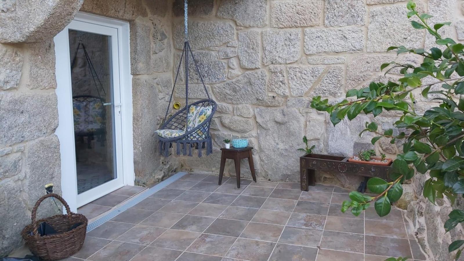 Casita A Estrenar En Finca Con Rio Proxima A Tui, Gondomar Y Portugal. Eksteriør billede