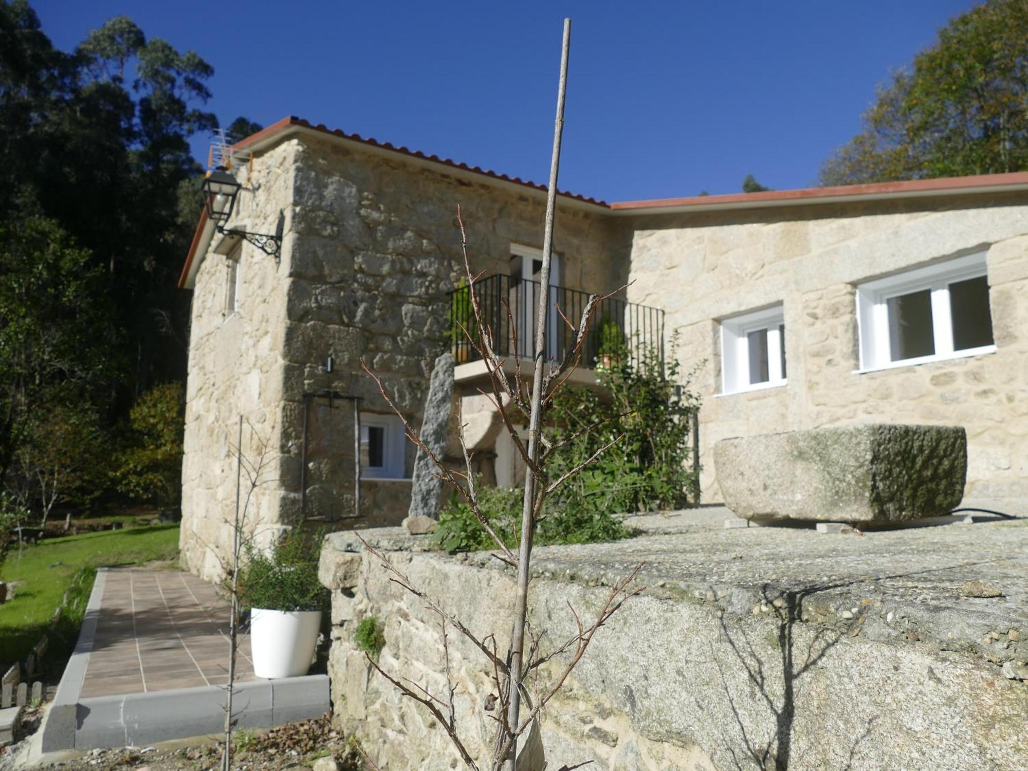 Casita A Estrenar En Finca Con Rio Proxima A Tui, Gondomar Y Portugal. Eksteriør billede